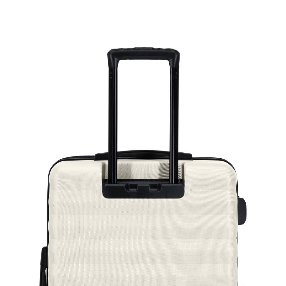 Samsonite Xion Pro Spinner Large in the color Off-White. image number 7